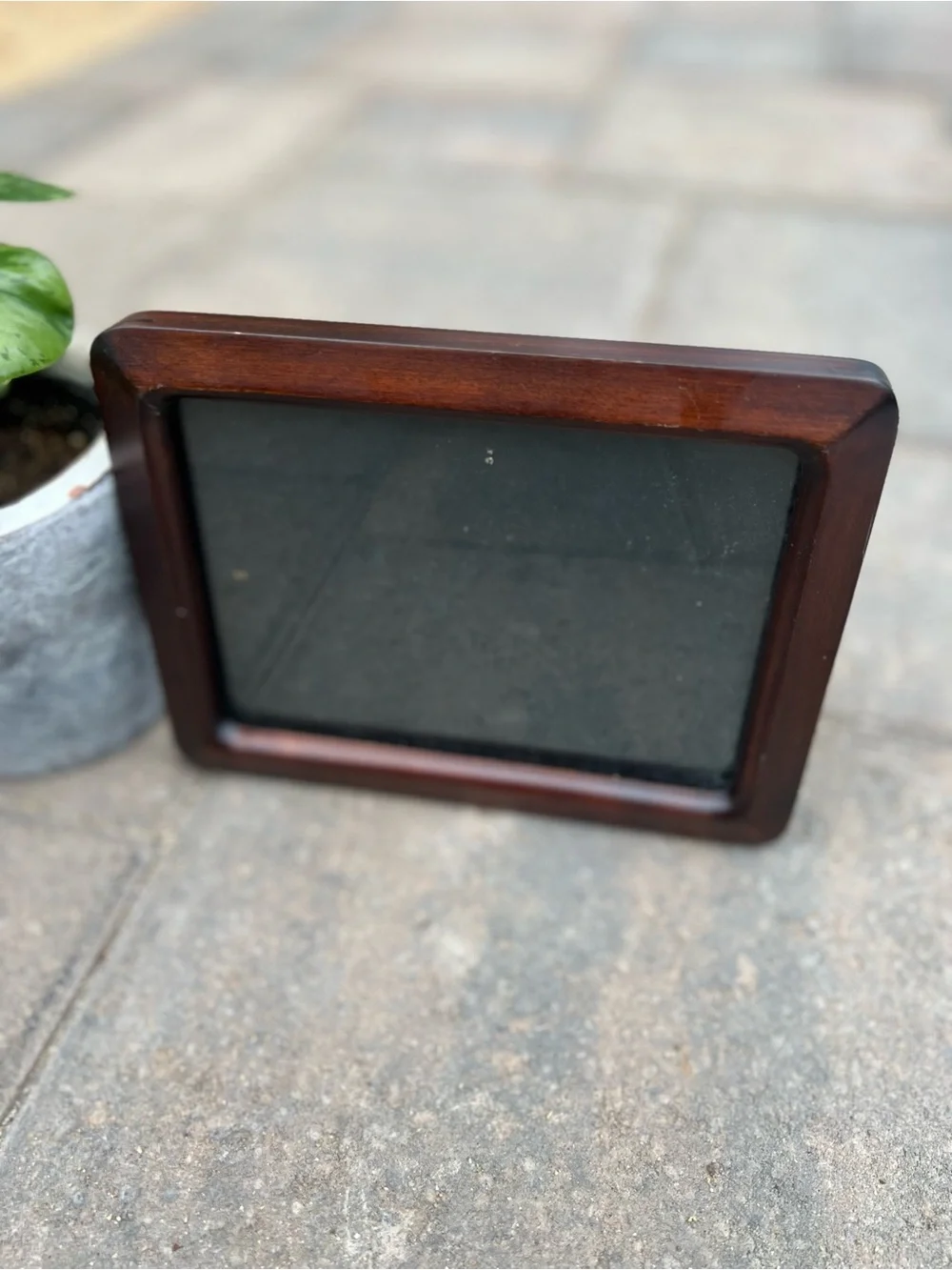 Vintage Mahogany Wood 5x7 Picture Frame Rounded Waterfall Edge Easel Back